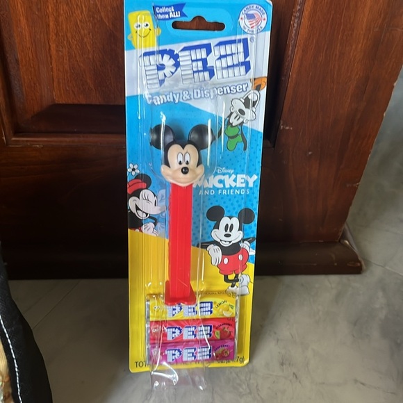 Disney +Baublebar Bundle  authentic Disney Backpack & bag Necklace  Wallet  Pez - Picture 7 of 17